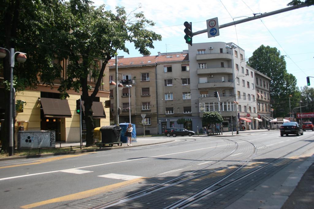 Vla Vla Apartments With Parking Zagreb Exteriör bild